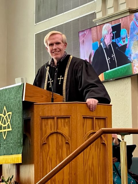 Pastor Leon Veazey
